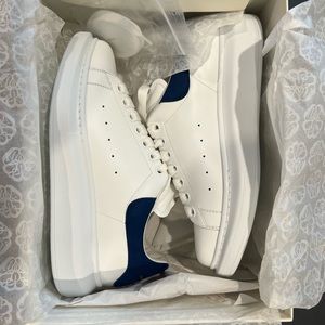 Alexander McQueen BRAND NEW!